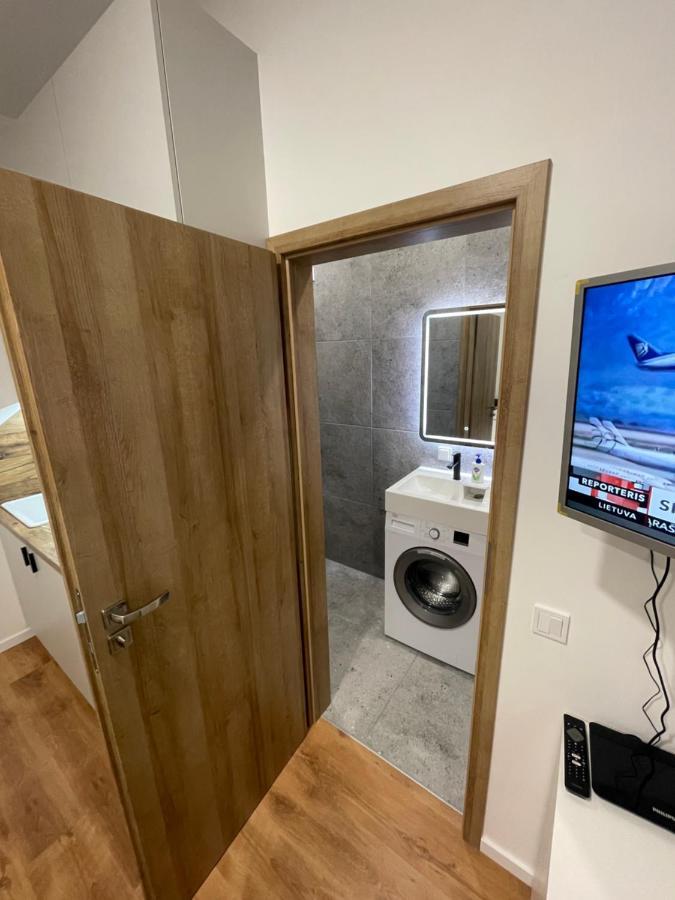 Airport Apartment 29 Self Check-In Free Parking VNO Eksteriør billede