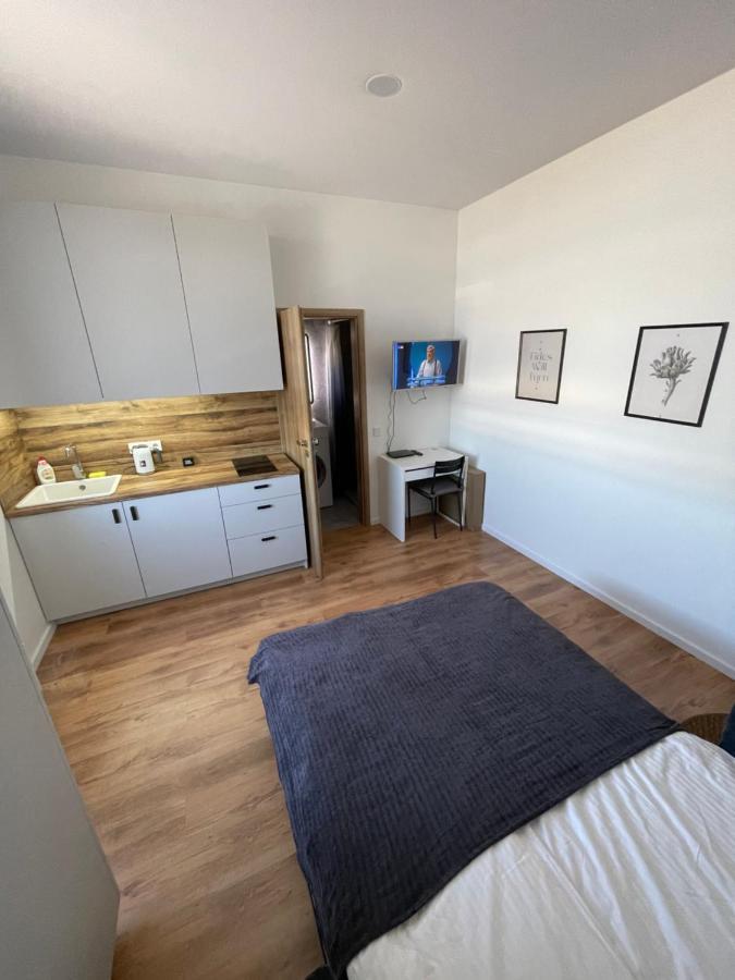 Airport Apartment 29 Self Check-In Free Parking VNO Eksteriør billede